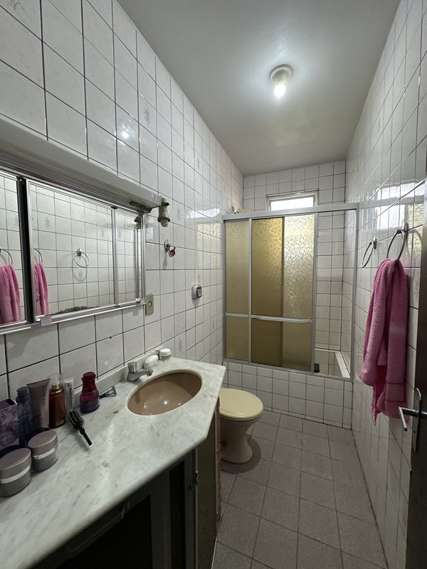 Casa à venda em Timbó, ampla e com galpão + sala comercial!  Timbó - 