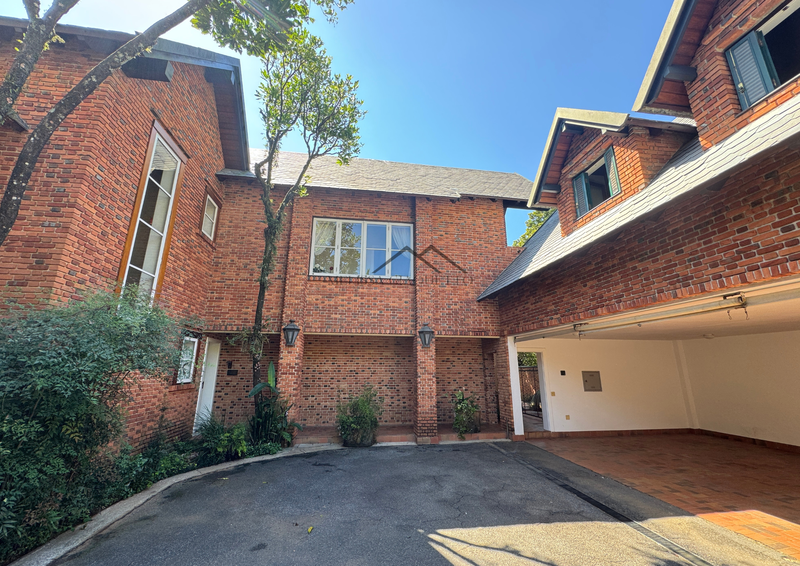 Tambor&eacute; 1 - Casa Alto Padr&atilde;o Avenida Honório Alvares Penteado Santana de Parnaíba - 