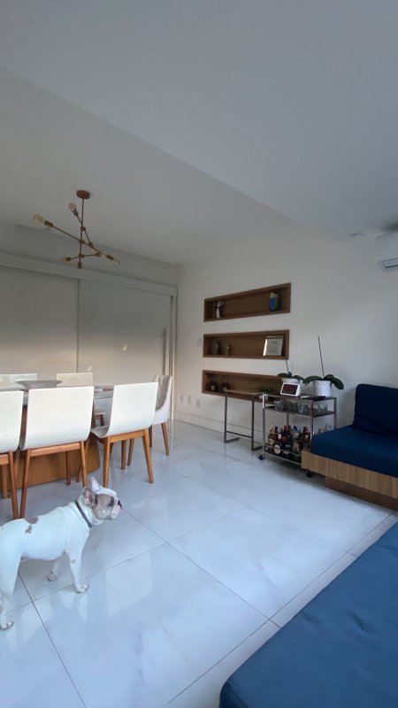 APARTAMENTO NASCENTE 4 QUARTOS SUÍTE VARANDA LAVABO GARAGEM À VENDA NA GRAÇA! Rua Martagão Gesteira Salvador - 