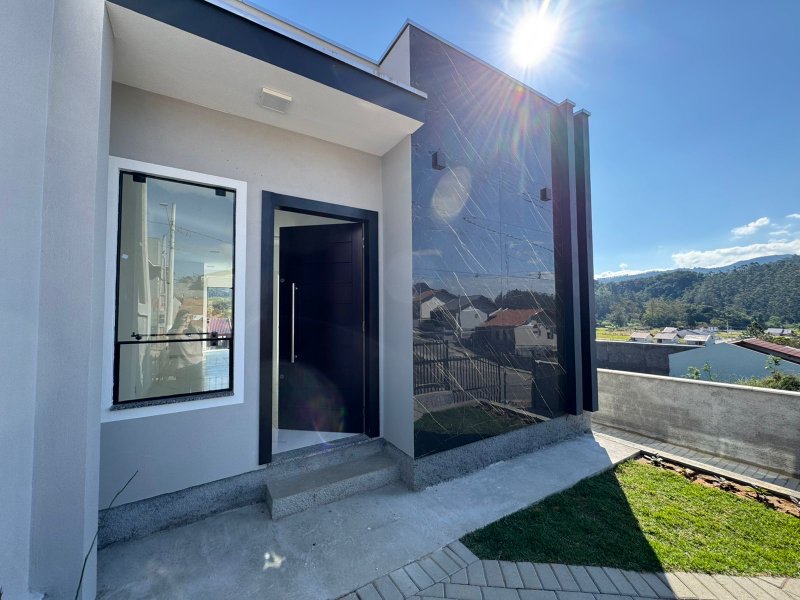 Casa 2 Quartos sendo uma suíte  Indaial - 