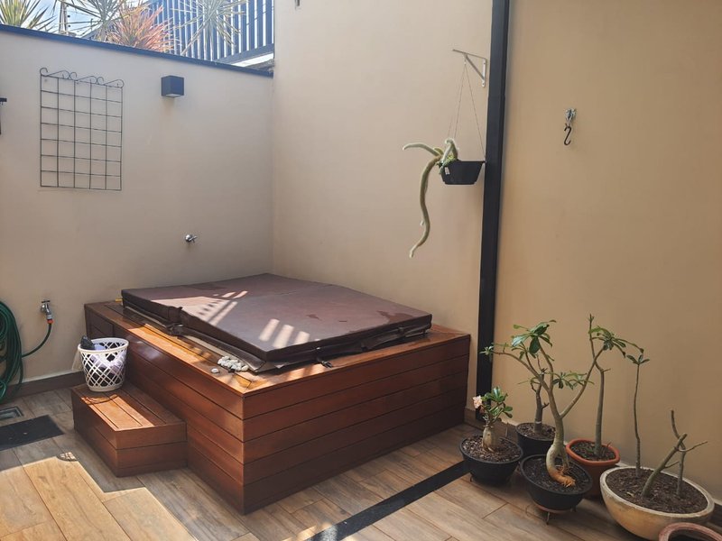 Casa de Condomínio com 2 suites à venda, 103m² - Parque Rural Fazenda Santa Cândida Rua Lauro Vannucci Campinas - 