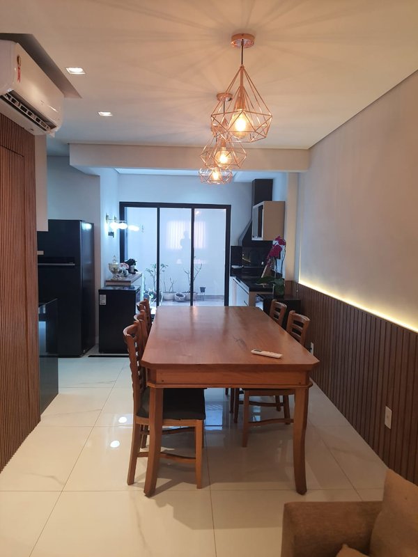 Casa de Condomínio com 2 suites à venda, 103m² - Parque Rural Fazenda Santa Cândida Rua Lauro Vannucci Campinas - 