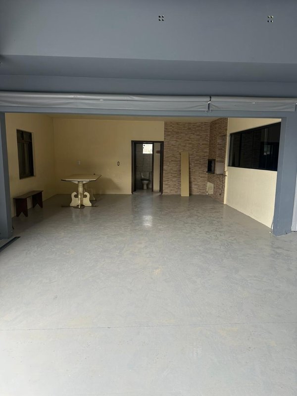 Casa à venda em Timbó, bairro das Capitais com 3 dormitórios, 2 vagas de garagem + galpão Rus Belo Horizonte  Timbó - 