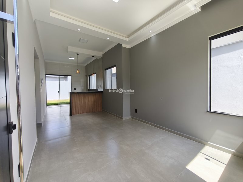 Casa com 2 dormitórios e quintal amplo no Vila Jatobá | Avaré  Avaré - 