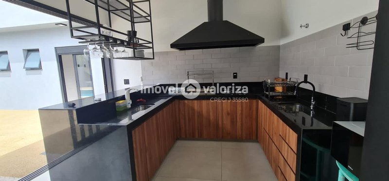 Casa com 3 suítes, gourmet e piscina na Represa de Avaré  Avaré - 
