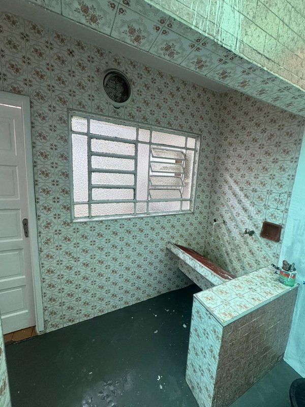 🏡 Excelente Casa para Venda ou Locação – Embaré, Santos/SP Rua Comendador Alfaia Rodrigues Santos - 