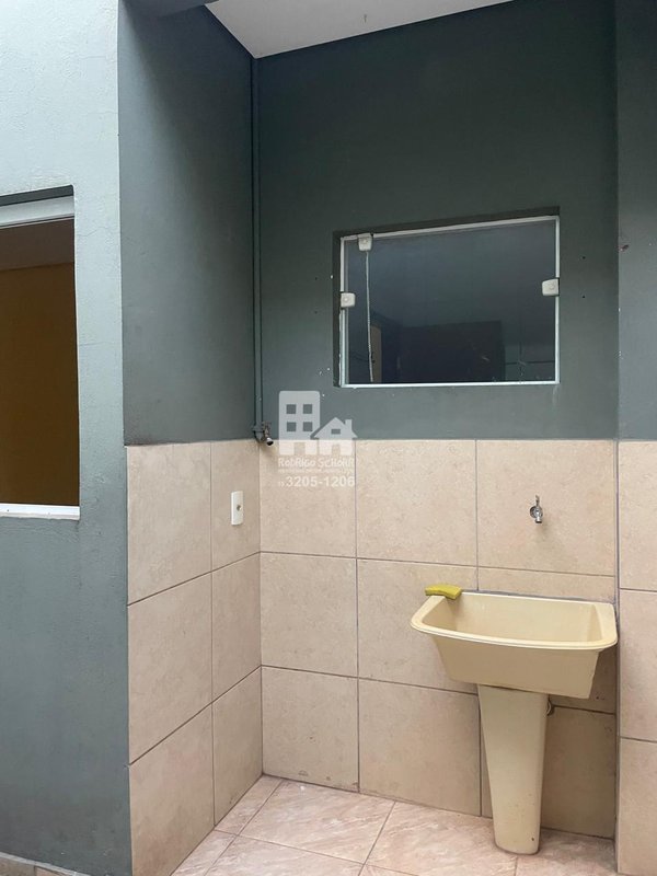 Casa para Locação com 2 dormitórios – Casa Jardim Atlanta - próximo a saida para rodovia  Tatuí - 