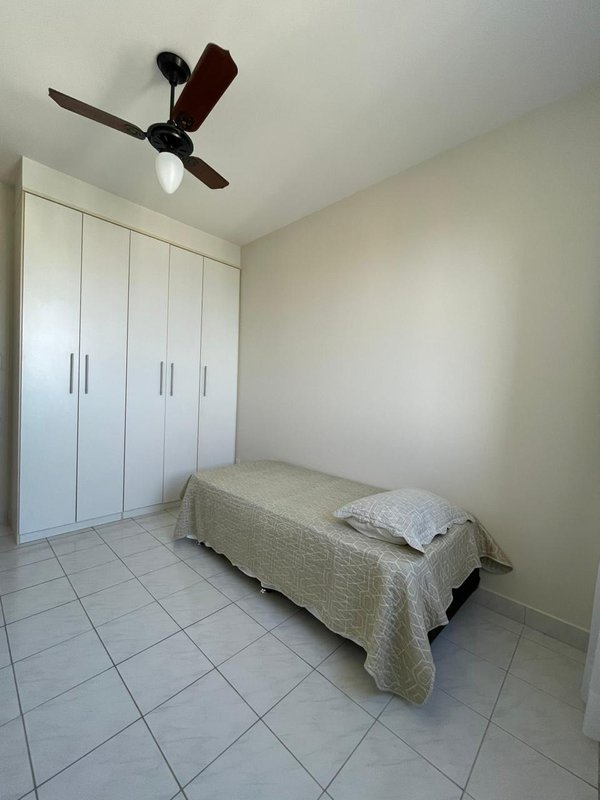 APARTAMENTO 3 QUARTOS 2 SUÍTES NASCENTE VISTA MAR GARAGEM ELEVADOR PORTARIA 24h NA BARRA Rua Oscar Carrascosa Salvador - 