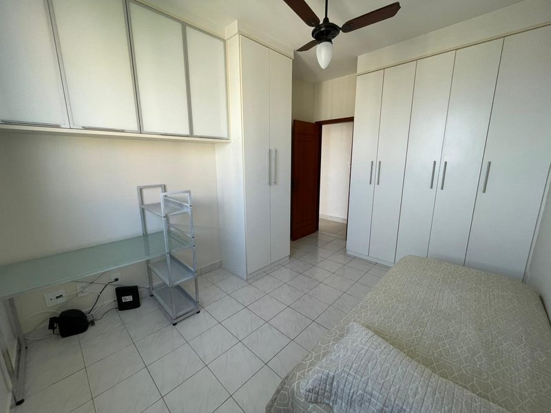 APARTAMENTO 3 QUARTOS 2 SUÍTES NASCENTE VISTA MAR GARAGEM ELEVADOR PORTARIA 24h NA BARRA Rua Oscar Carrascosa Salvador - 