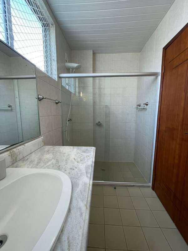 APARTAMENTO 3 QUARTOS 2 SUÍTES NASCENTE VISTA MAR GARAGEM ELEVADOR PORTARIA 24h NA BARRA Rua Oscar Carrascosa Salvador - 
