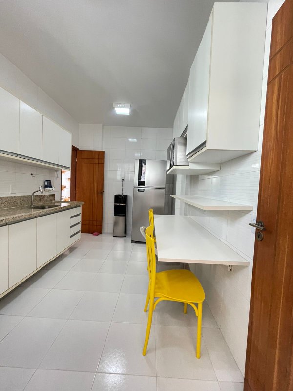 APARTAMENTO 3 QUARTOS 2 SUÍTES NASCENTE VISTA MAR GARAGEM ELEVADOR PORTARIA 24h NA BARRA Rua Oscar Carrascosa Salvador - 