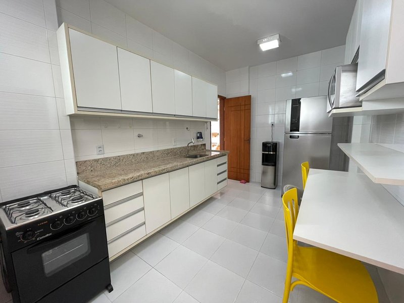 APARTAMENTO 3 QUARTOS 2 SUÍTES NASCENTE VISTA MAR GARAGEM ELEVADOR PORTARIA 24h NA BARRA Rua Oscar Carrascosa Salvador - 