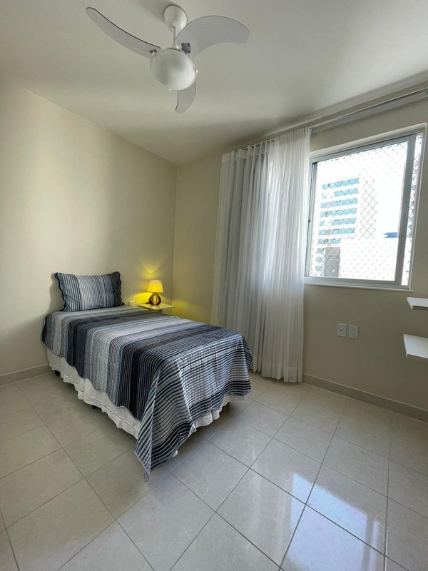 APARTAMENTO 3 QUARTOS 2 SUÍTES NASCENTE VISTA MAR GARAGEM ELEVADOR PORTARIA 24h NA BARRA Rua Oscar Carrascosa Salvador - 