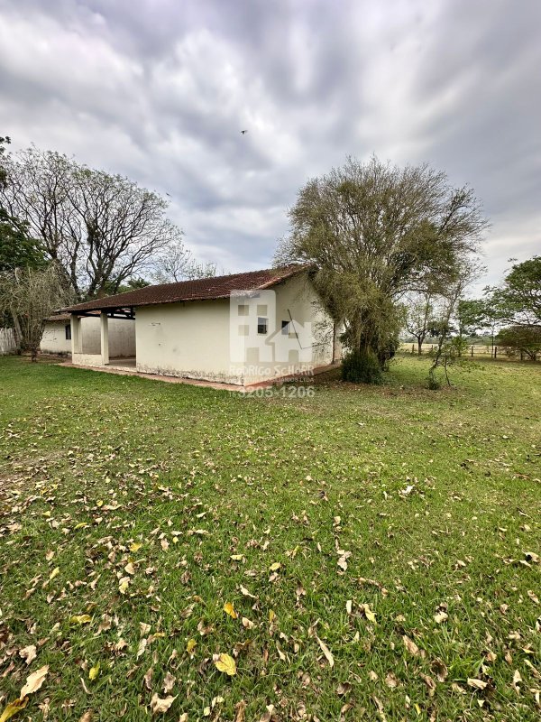 🌿 Sítio de 1,38 alqueires à Venda – Bairro Guarapó - fundo para o rio guarapó - doc ok  Tatuí - 
