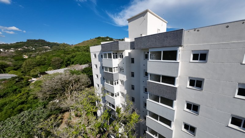 Apartamento com 3 dormitórios na R. Eng. Ludolfo Boehl, bairro Teresópolis Avenida Engenheiro Ludolfo Boehl Porto Alegre - 