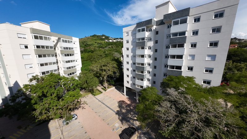 Apartamento com 3 dormitórios na R. Eng. Ludolfo Boehl, bairro Teresópolis Avenida Engenheiro Ludolfo Boehl Porto Alegre - 