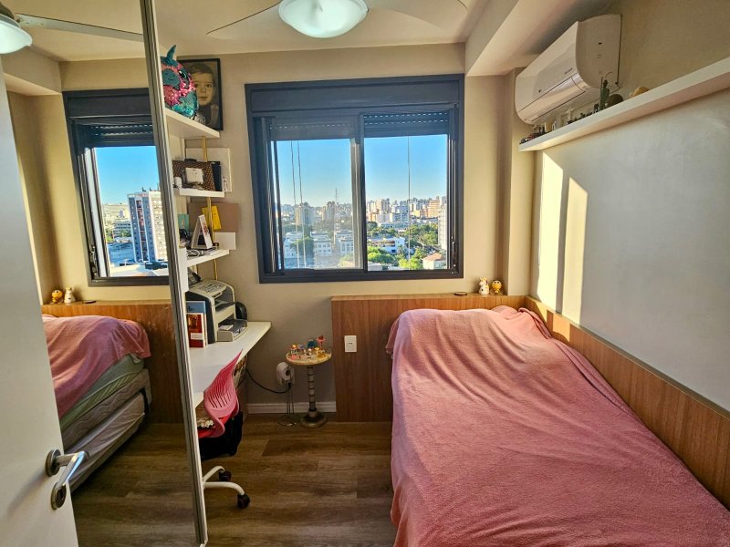R$ 649.000 - CONDOMÍNIO PRIME - ÓTIMO APARTAMENTO - 57M2 - 2 DORM - SUÍTE - VISTA - 1 VAGA Rua Nunes Machado Porto Alegre - 