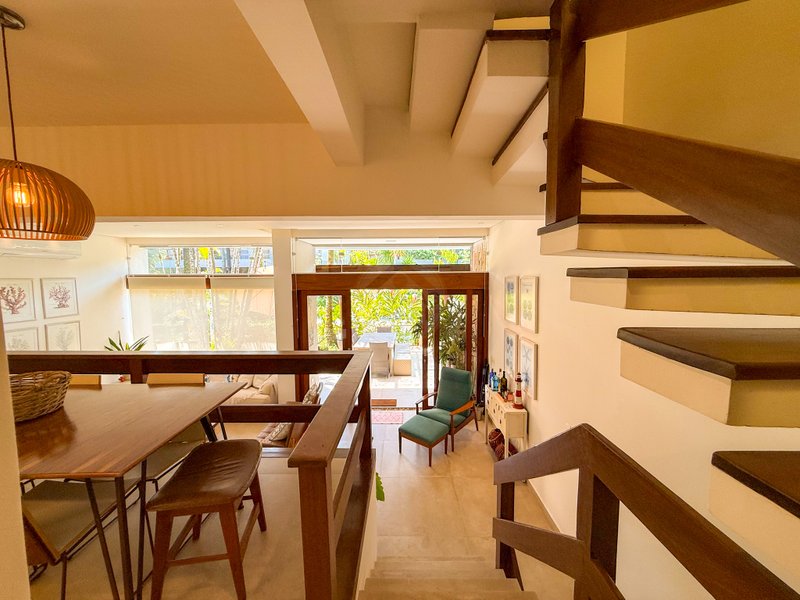 Casa em Condomínio na Praia do Engenho - À VENDA  São Sebastião - 