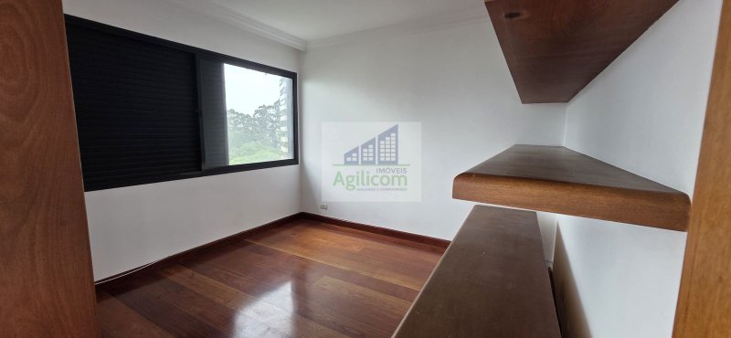 APARTAMENTO À VENDA NO MORUMBI COM 185M², 4 DORMI E 3 VAGAS DE GARAGEM Rua Crítios São Paulo - 