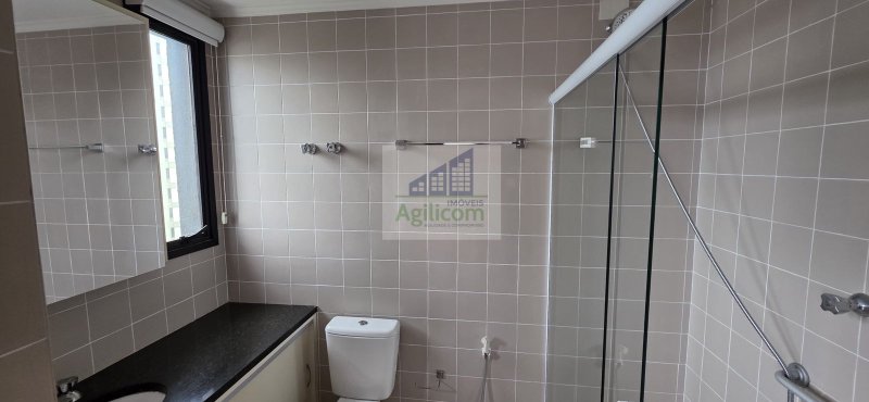 APARTAMENTO À VENDA NO MORUMBI COM 185M², 4 DORMI E 3 VAGAS DE GARAGEM Rua Crítios São Paulo - 