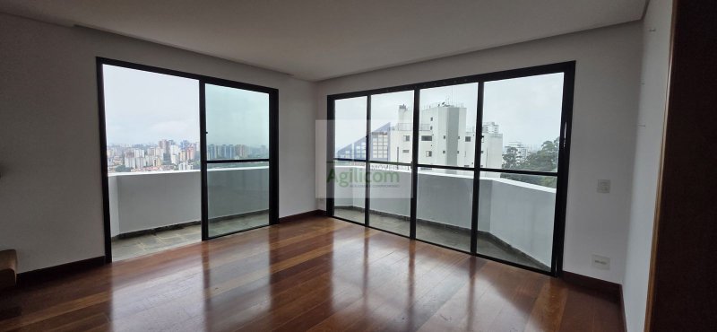 APARTAMENTO À VENDA NO MORUMBI COM 185M², 4 DORMI E 3 VAGAS DE GARAGEM Rua Crítios São Paulo - 