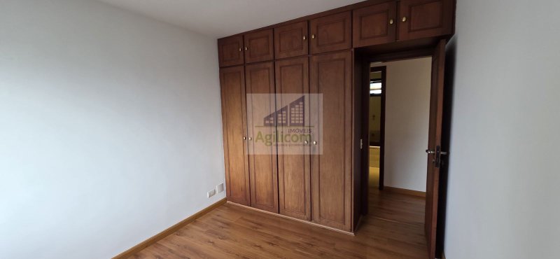 APARTAMENTO À VENDA NO MORUMBI COM 185M², 4 DORMI E 3 VAGAS DE GARAGEM Rua Crítios São Paulo - 