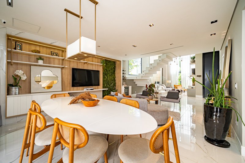 Casa a venda residencial Itahyê Avenida Paisagem Santana de Parnaíba - 