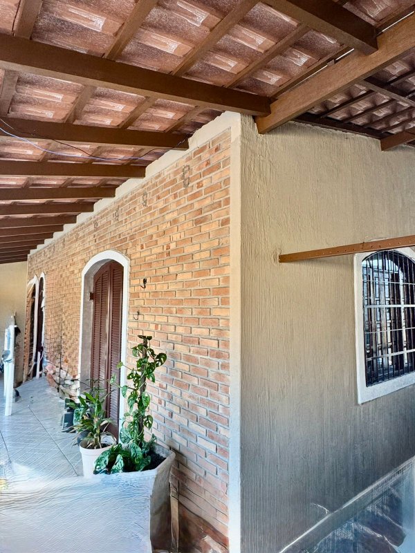 🏡 Casa térrea estilo colonial com piscina e muito espaço em Caraguatatuba!  Caraguatatuba - 