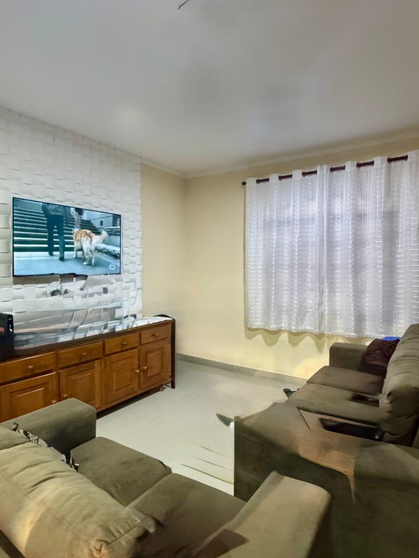 🏡 Casa térrea estilo colonial com piscina e muito espaço em Caraguatatuba!  Caraguatatuba - 