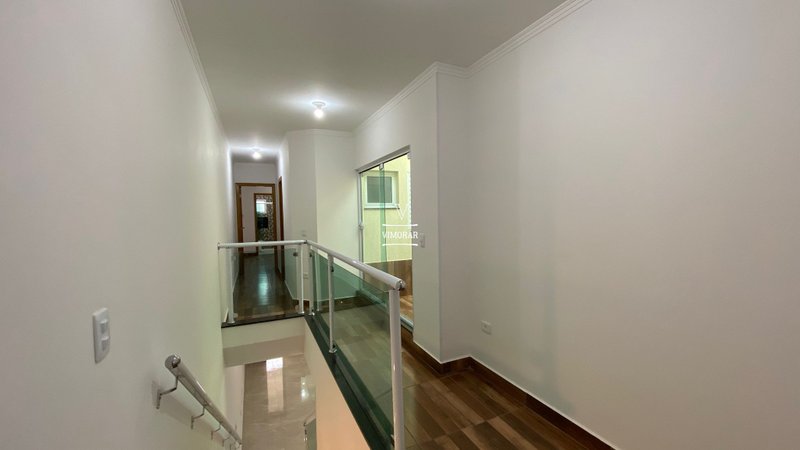 Sobrado 3 suítes + 2 vagas de garagem  São Paulo - 