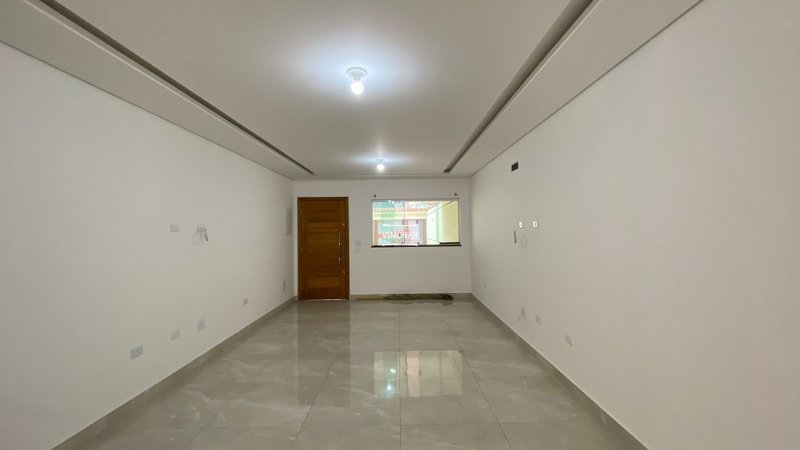 Sobrado 3 suítes + 2 vagas de garagem  São Paulo - 