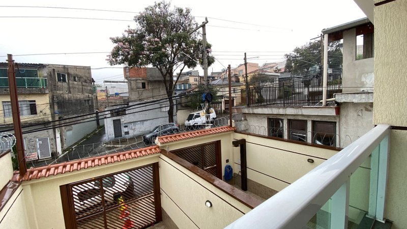 Sobrado 3 suítes + 2 vagas de garagem  São Paulo - 