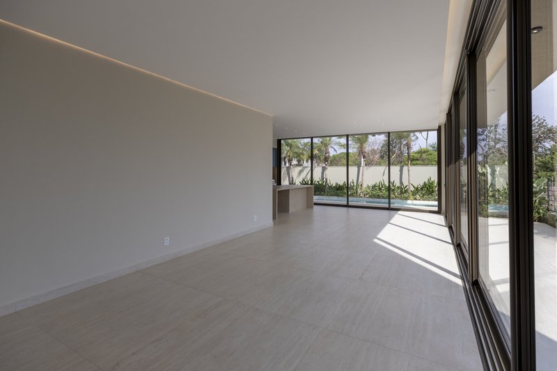 Casa à Venda Reserva Santa Luisa, 451,94m², 4 Suítes, Bonfim Paulista, Ribeirão Preto/SP Rua Antonio Marques Ribeirão Preto - 