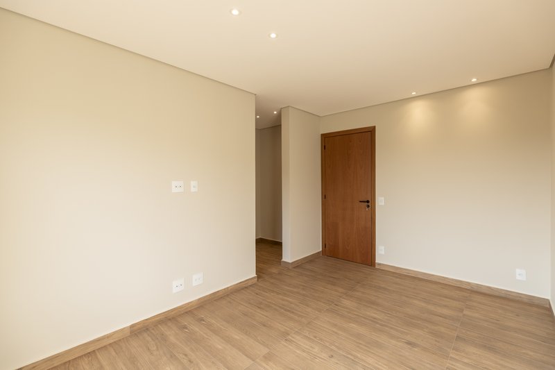 Casa à Venda Reserva Santa Luisa, 451,94m², 4 Suítes, Bonfim Paulista, Ribeirão Preto/SP Rua Antonio Marques Ribeirão Preto - 