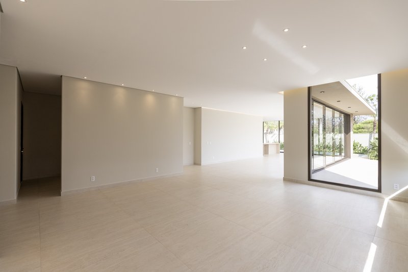Casa à Venda Reserva Santa Luisa, 451,94m², 4 Suítes, Bonfim Paulista, Ribeirão Preto/SP Rua Antonio Marques Ribeirão Preto - 
