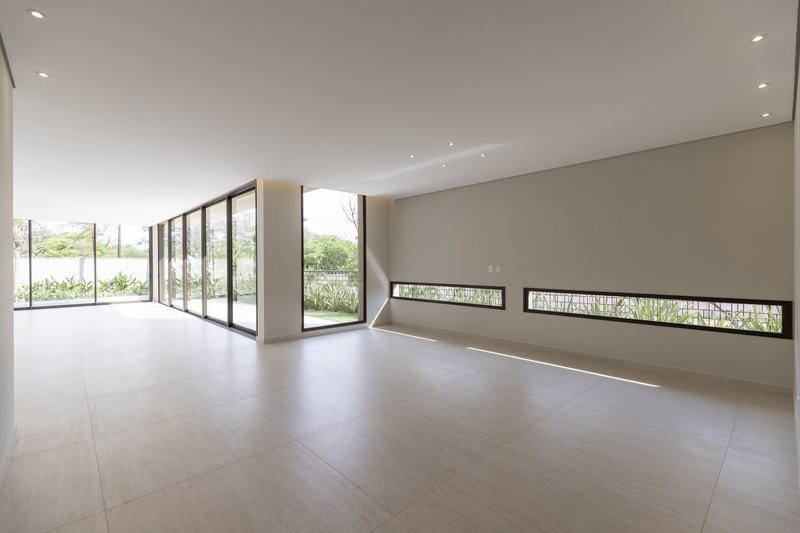 Casa à Venda Reserva Santa Luisa, 451,94m², 4 Suítes, Bonfim Paulista, Ribeirão Preto/SP Rua Antonio Marques Ribeirão Preto - 
