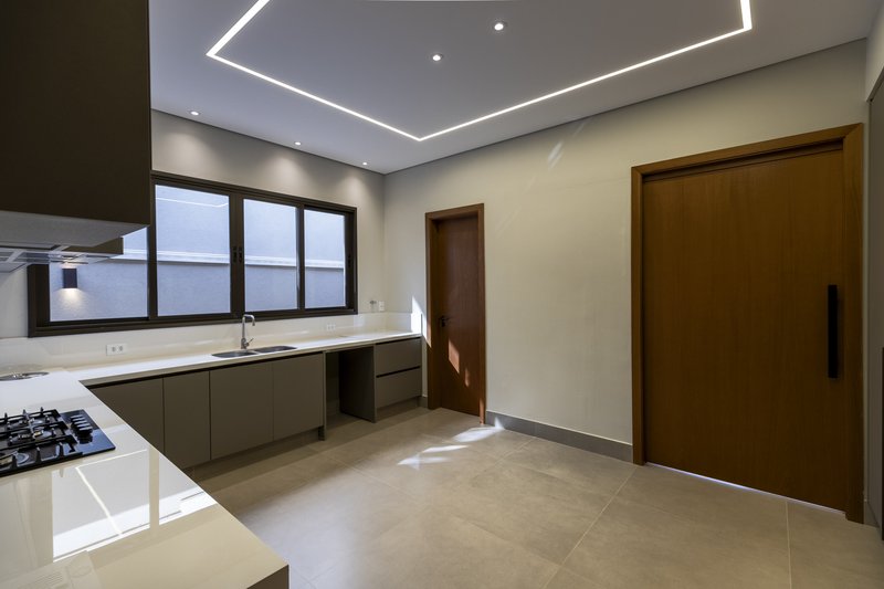 Casa à Venda Reserva Santa Luisa, 451,94m², 4 Suítes, Bonfim Paulista, Ribeirão Preto/SP Rua Antonio Marques Ribeirão Preto - 