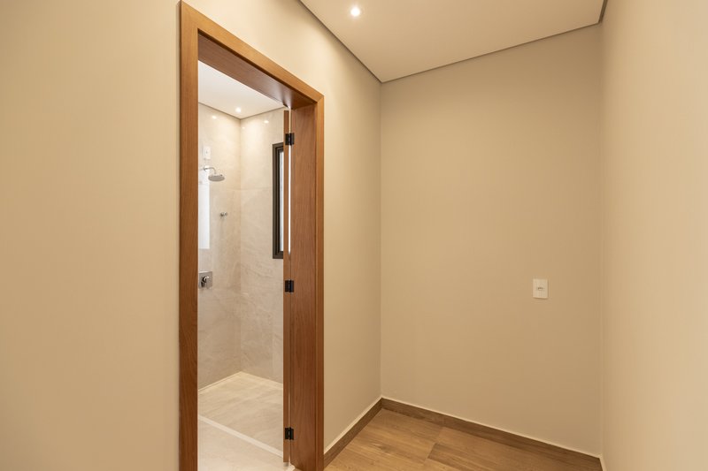 Casa à Venda Reserva Santa Luisa, 451,94m², 4 Suítes, Bonfim Paulista, Ribeirão Preto/SP Rua Antonio Marques Ribeirão Preto - 