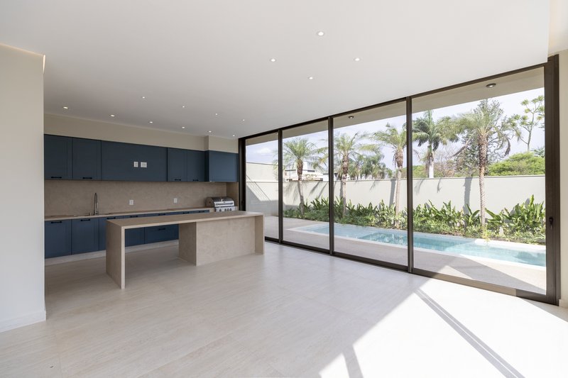 Casa à Venda Reserva Santa Luisa, 451,94m², 4 Suítes, Bonfim Paulista, Ribeirão Preto/SP Rua Antonio Marques Ribeirão Preto - 