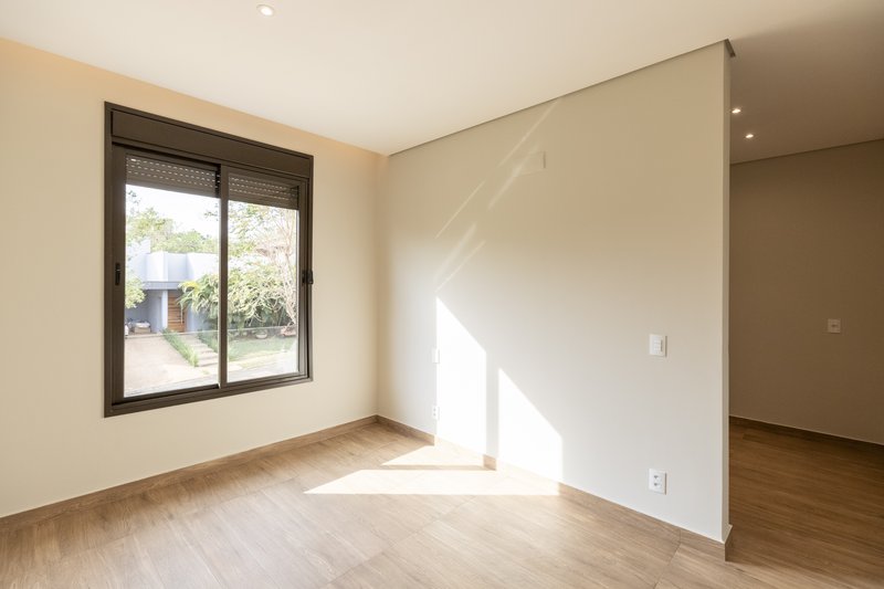 Casa à Venda Reserva Santa Luisa, 451,94m², 4 Suítes, Bonfim Paulista, Ribeirão Preto/SP Rua Antonio Marques Ribeirão Preto - 