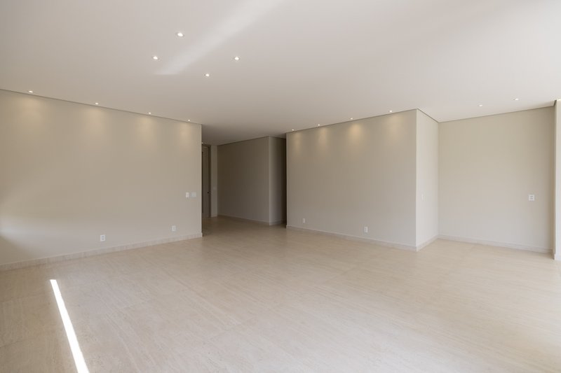 Casa à Venda Reserva Santa Luisa, 451,94m², 4 Suítes, Bonfim Paulista, Ribeirão Preto/SP Rua Antonio Marques Ribeirão Preto - 