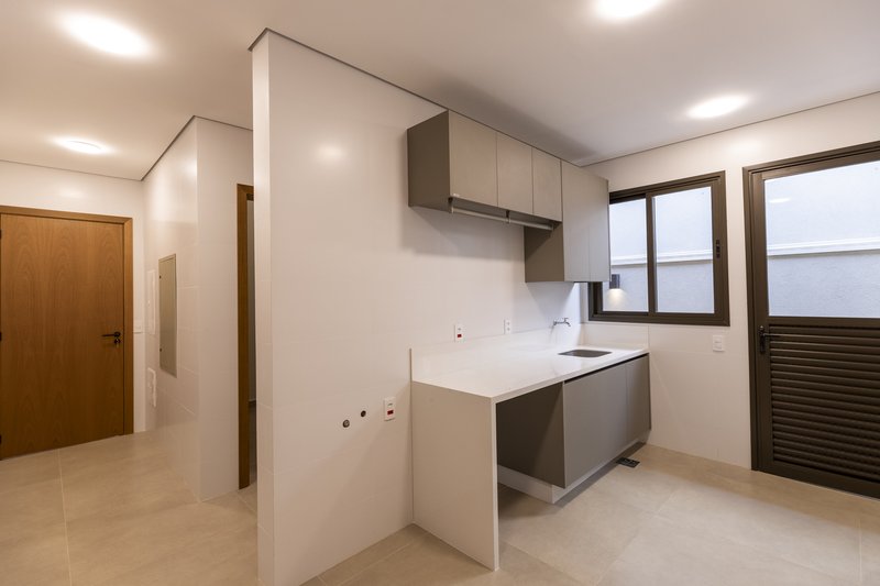 Casa à Venda Reserva Santa Luisa, 451,94m², 4 Suítes, Bonfim Paulista, Ribeirão Preto/SP Rua Antonio Marques Ribeirão Preto - 