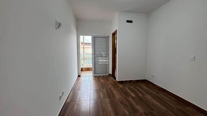 Sobrado 3 suítes + 2 vagas de garagem  São Paulo - 