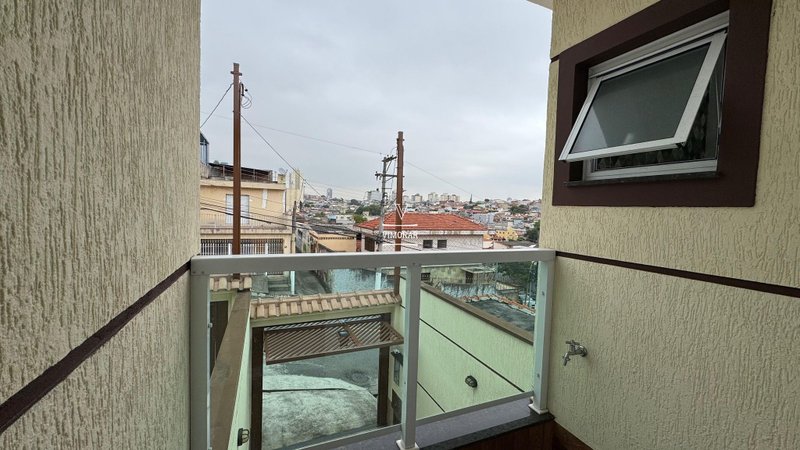 Sobrado 3 suítes + 2 vagas de garagem  São Paulo - 