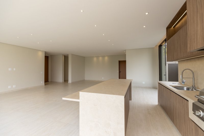 Casa à Venda Condominio Reserva Santa Luísa, 428m², Ribeirão Preto/SP Rua João Turcato Ribeirão Preto - 