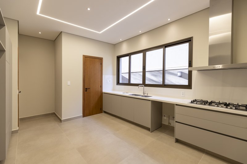 Casa à Venda Condominio Reserva Santa Luísa, 428m², Ribeirão Preto/SP Rua João Turcato Ribeirão Preto - 