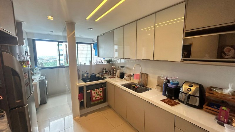 4 quartos (2 suítes). 136m². Nascente. Andar alto. Varanda gourmet. 2 vagas de garagem Rua Luiz de Faria Barbosa Recife - 