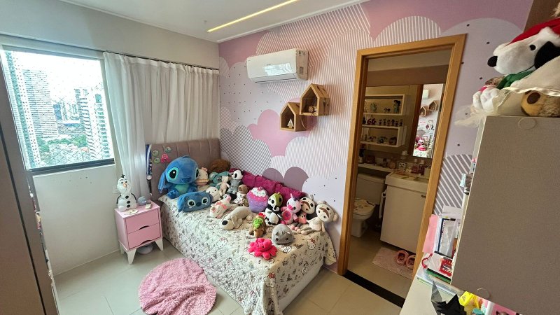 4 quartos (2 suítes). 136m². Nascente. Andar alto. Varanda gourmet. 2 vagas de garagem Rua Luiz de Faria Barbosa Recife - 