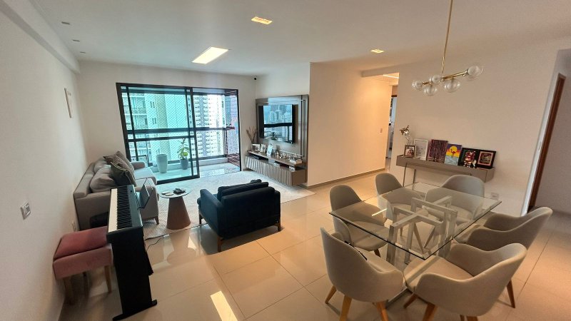 4 quartos (2 suítes). 136m². Nascente. Andar alto. Varanda gourmet. 2 vagas de garagem Rua Luiz de Faria Barbosa Recife - 