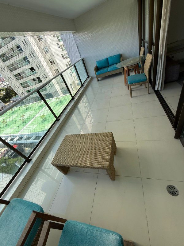 4 suítes. 170m². Nascente. 3 vagas de garagem. Mobiliado Rua Le Parc Recife - 
